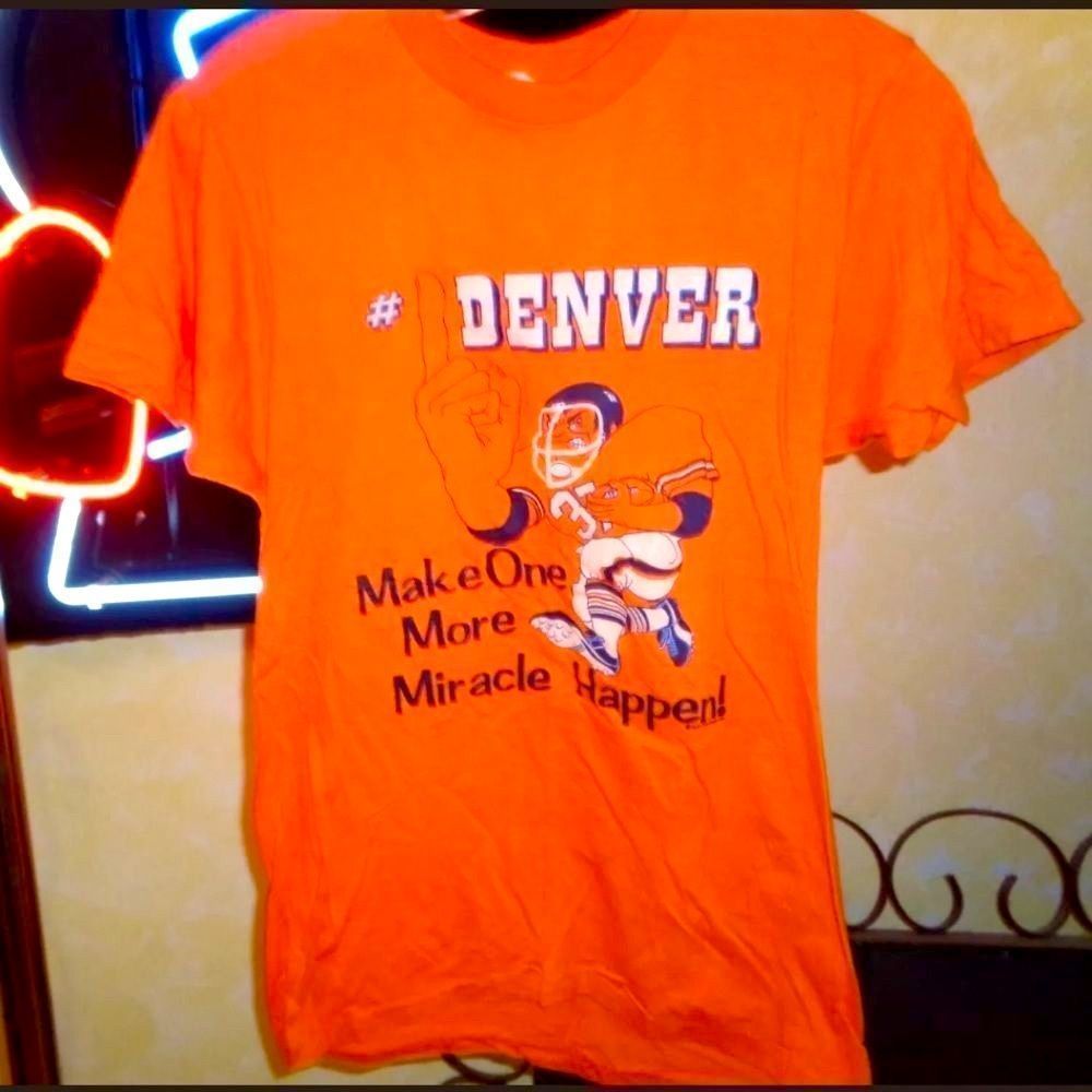 COPY - 🏈 • RARE • 70s  • VINTAGE • 1978 Denver Broncos • football T-shirt •  🏈